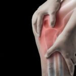 Skręcenie kolana ile zwolnienia przysługuje i od czego to zależy