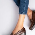 Buty na płaskostopie poprzeczne damskie