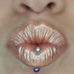 Vertical labret gojenie