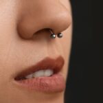 Ile goi się kolczyk w nosie