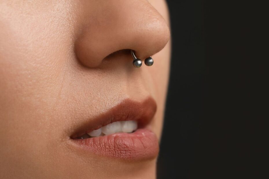 Ile goi się kolczyk w nosie